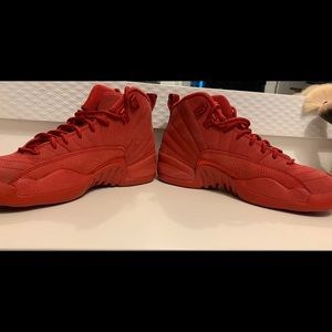 Jordan retro 12 gym red